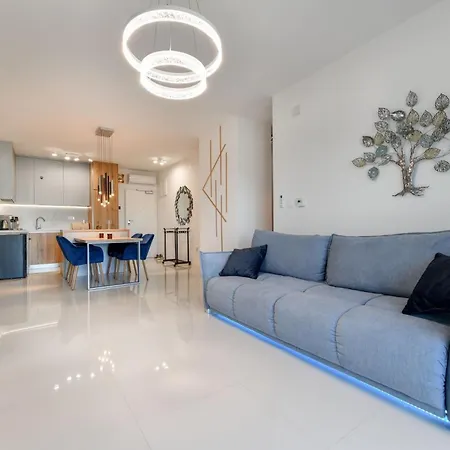 Apartamento With A Parking Space Nin, Zadar - 24014 Nin