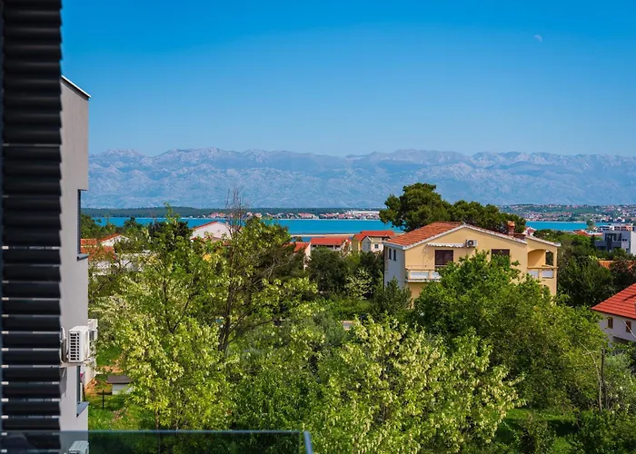 아파트 With Parking Space Nin, Zadar - 24014